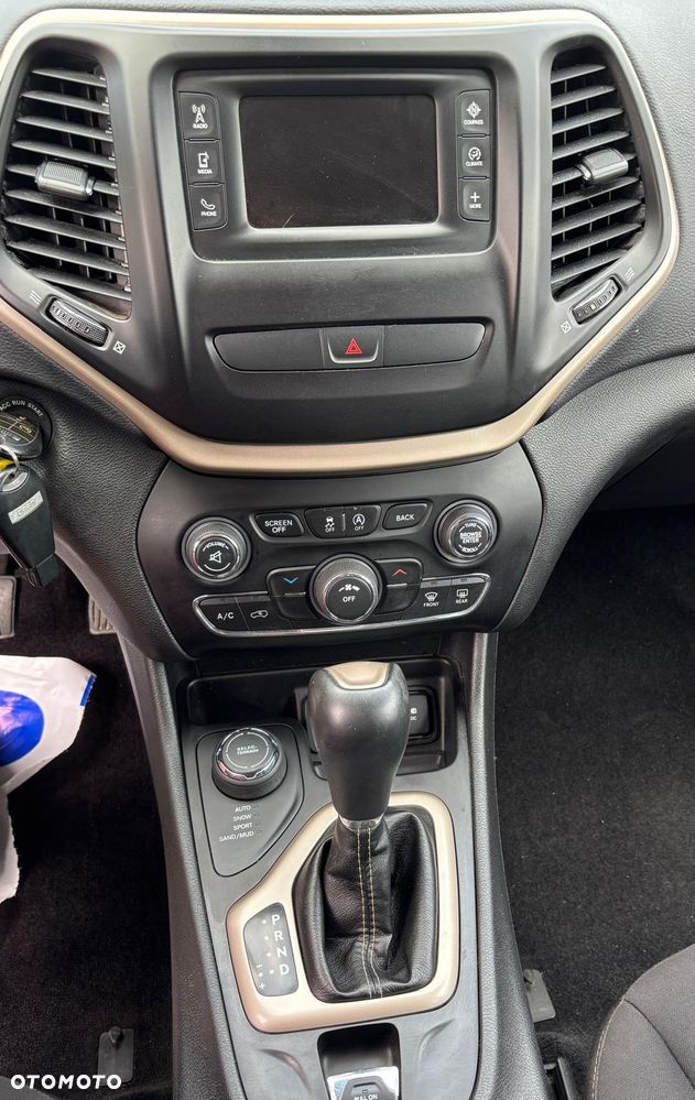 Jeep Cherokee 3.2 V6 Active Drive I Limited - 21
