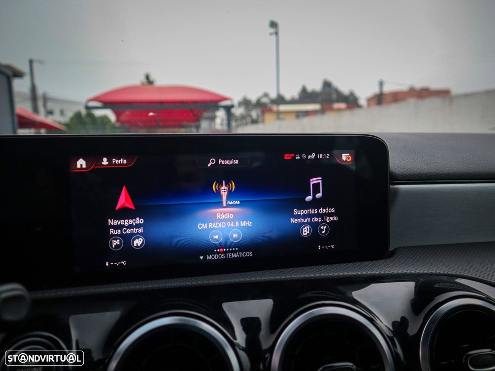 Mercedes-Benz A 250 e AMG Line - 27