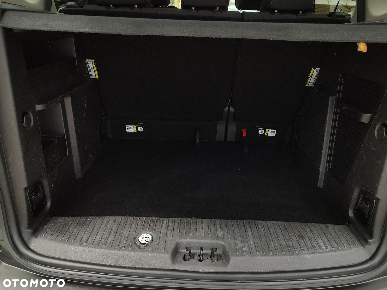 Ford Tourneo Courier - 18