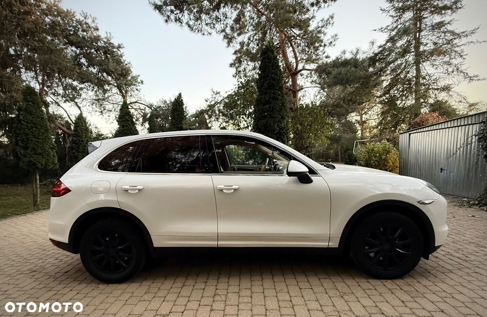 Porsche Cayenne 2011 photo 4