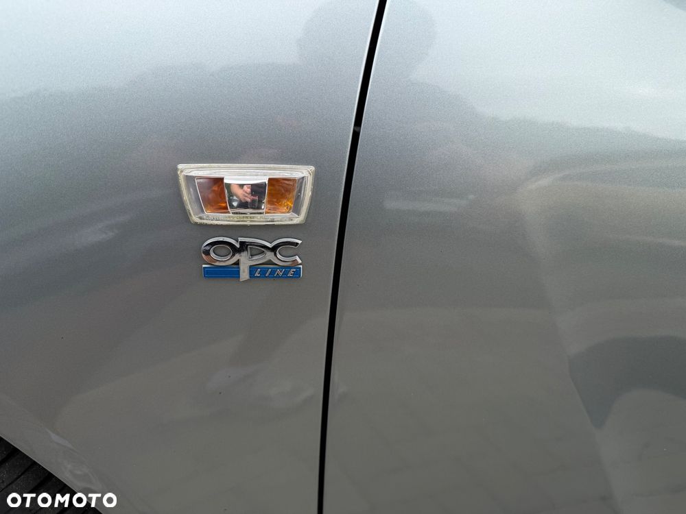 Opel Insignia 2.0 Turbo Sport - 32