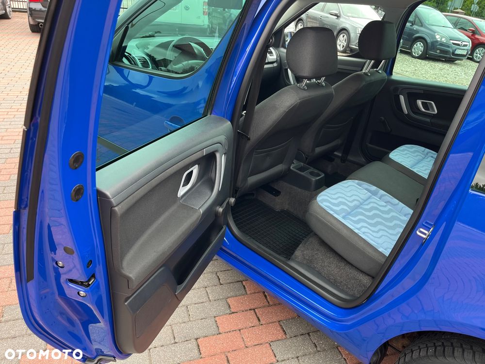 Skoda Roomster 1.4 16V Style PLUS EDITION - 16