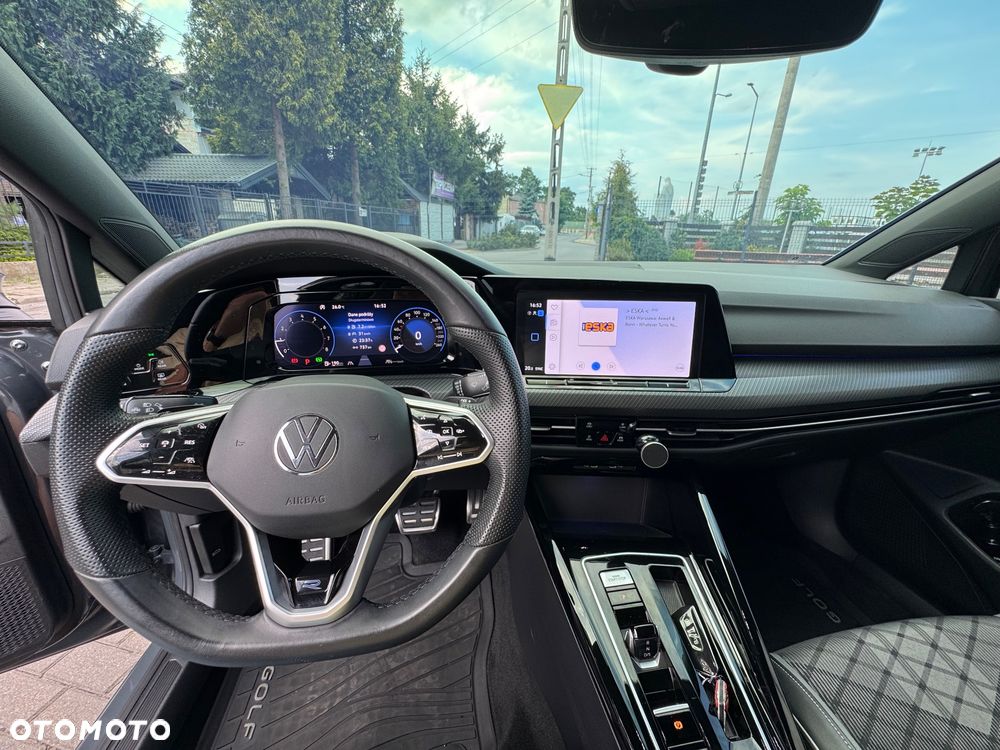 Volkswagen Golf 1.5 eTSI OPF DSG R-Line - 29