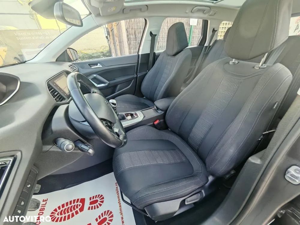 Peugeot 308 1.2 L PureTech Turbo S&S Allure Pack - 10