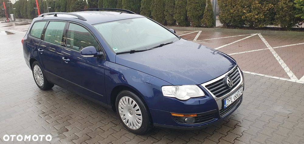 Volkswagen Passat - 2
