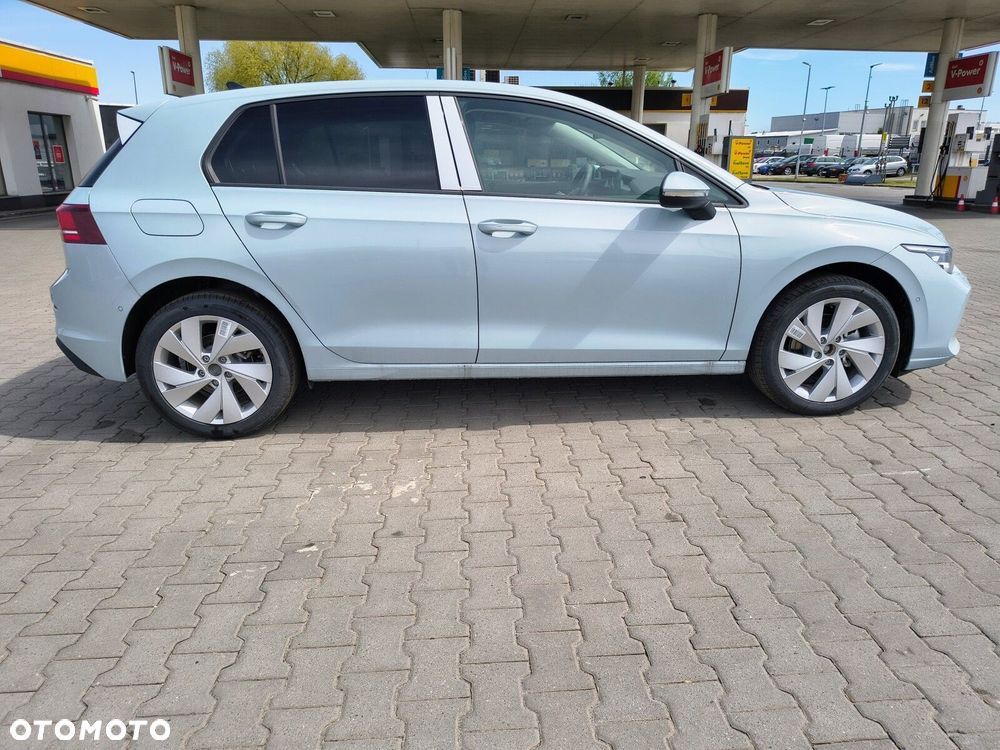 Volkswagen Golf 1.5 eTSI mHEV Life Plus DSG - 4