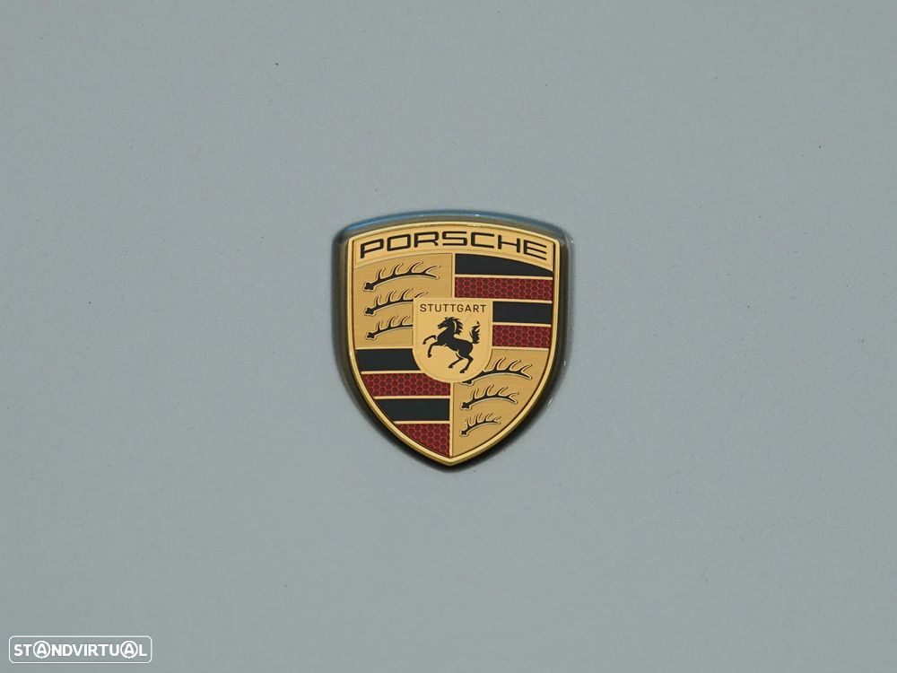 Porsche 911 Série F - 36