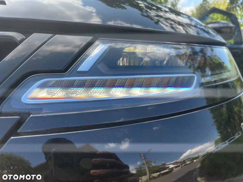 Land Rover Range Rover Evoque - 32