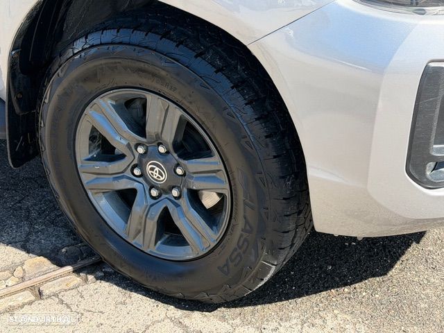 Toyota Hilux 2.4 D-4D 4WD CD CH - 14