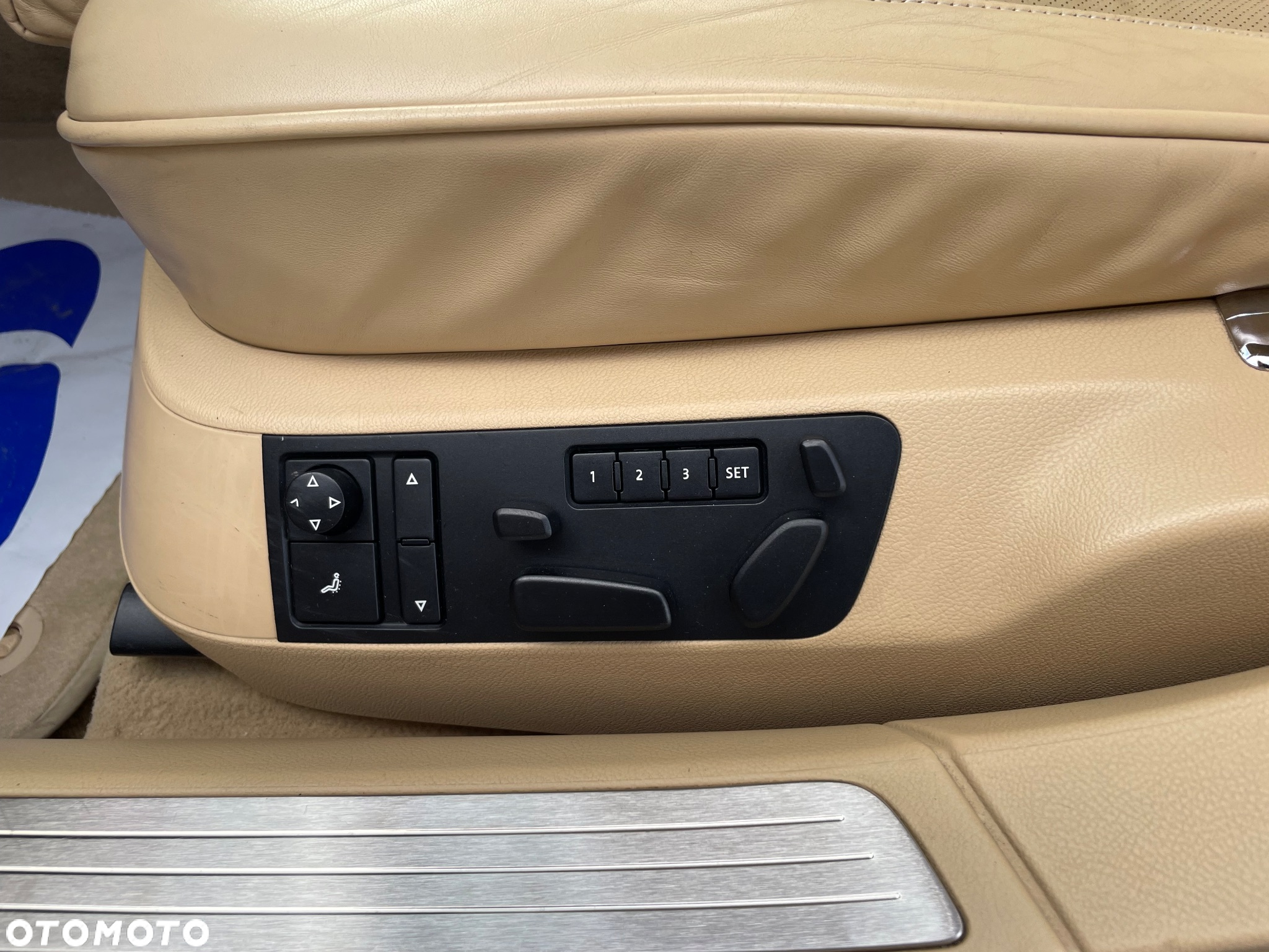 Volkswagen Phaeton - 11
