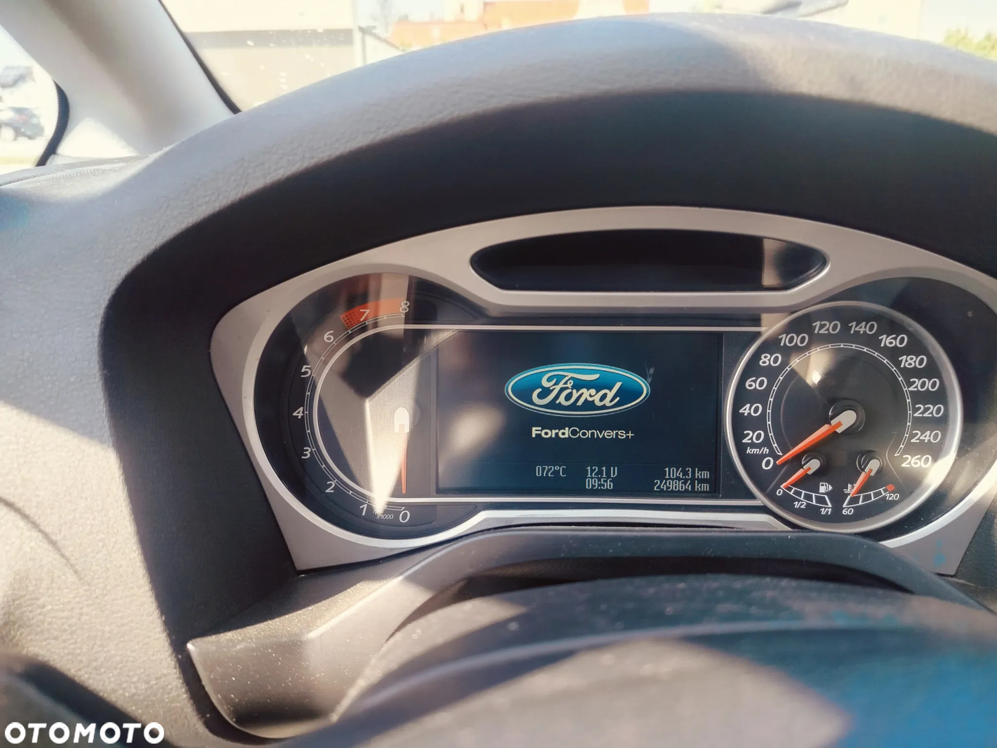Ford S-Max - 13