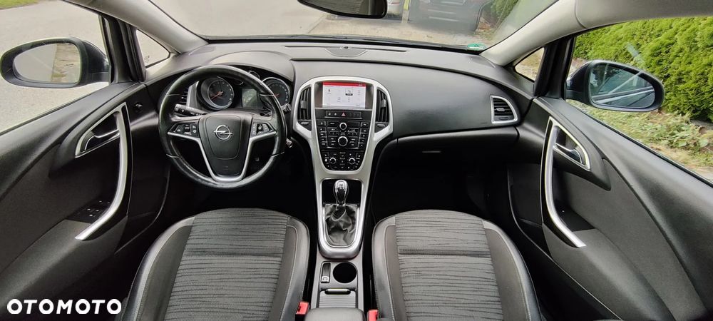 Opel Astra IV 1.4 T Energy EU6 - 23