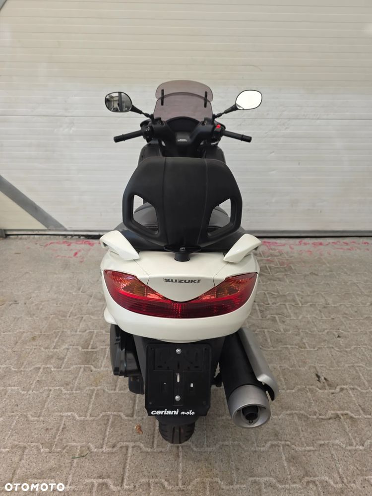 Suzuki Burgman - 25