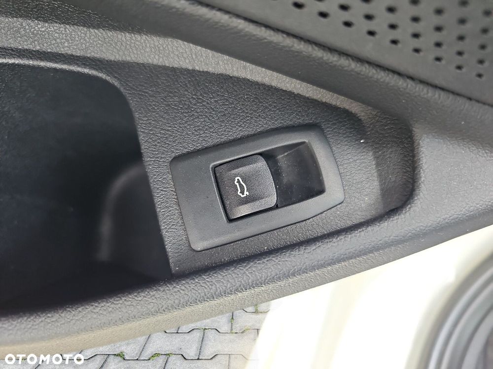 BMW Seria 3 318d Advantage - 30