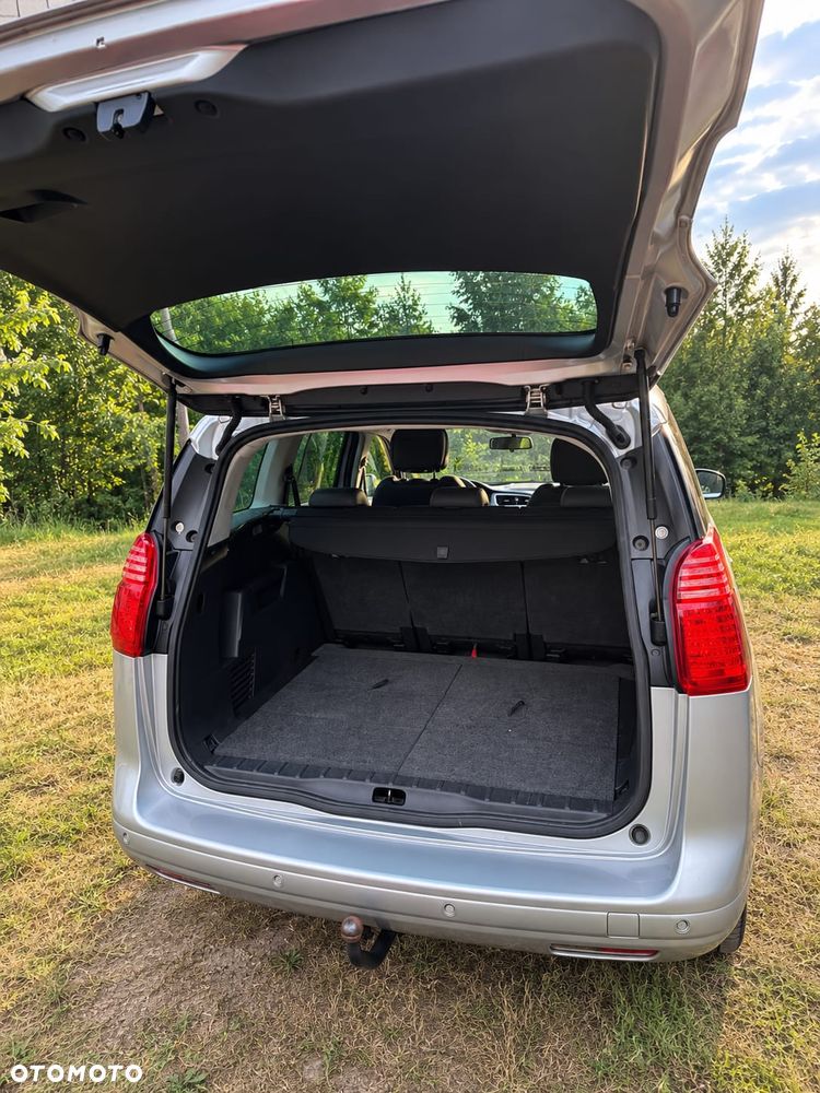 Peugeot 5008 1.6 THP Family - 5