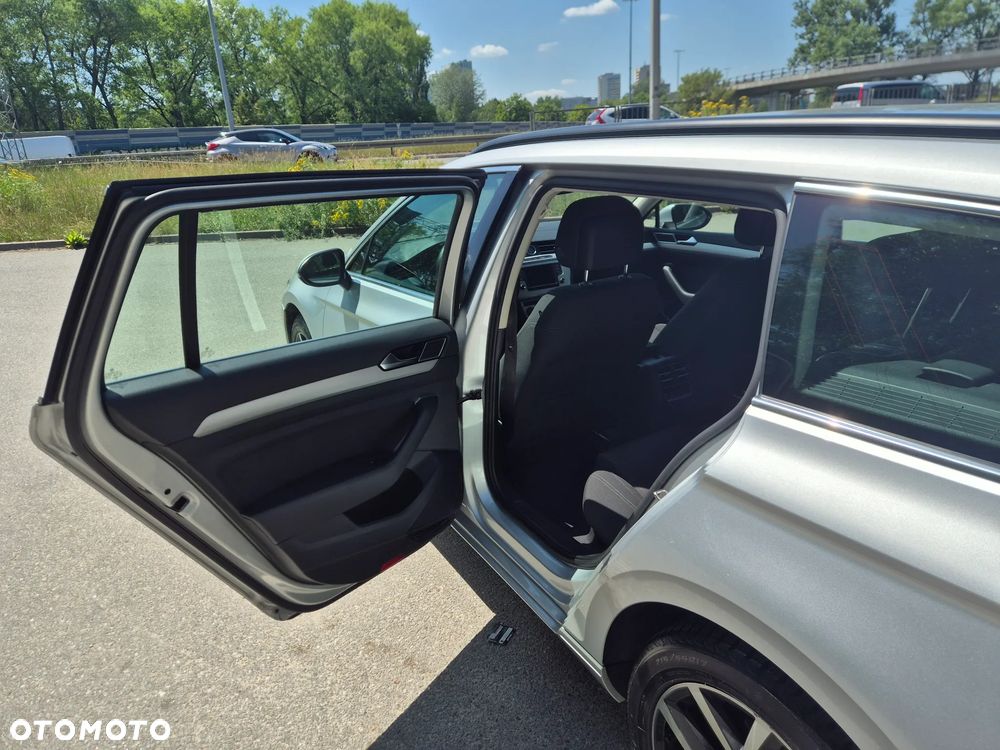 Volkswagen Passat 2.0 TDI BMT Comfortline - 9