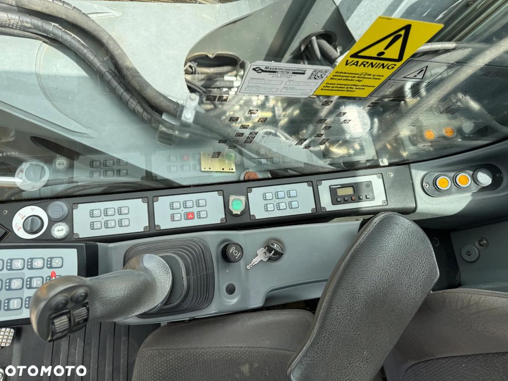 Liebherr 910 Rototilt + Szczypce - 13