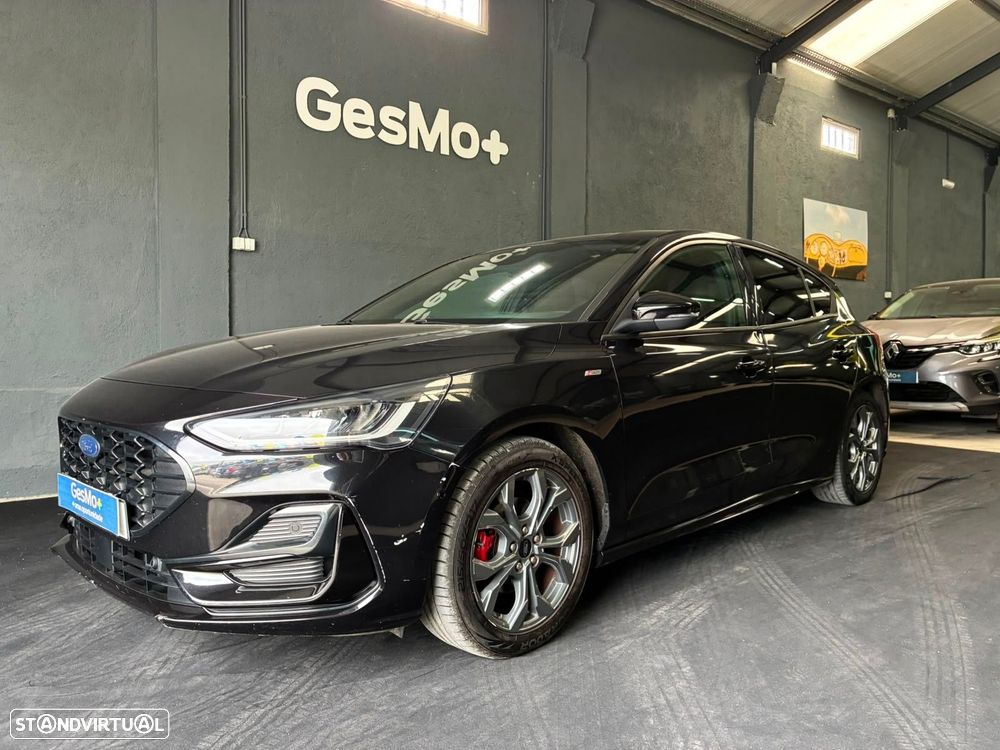 Ford Focus 1.0 EcoBoost MHEV ST-Line X - 2