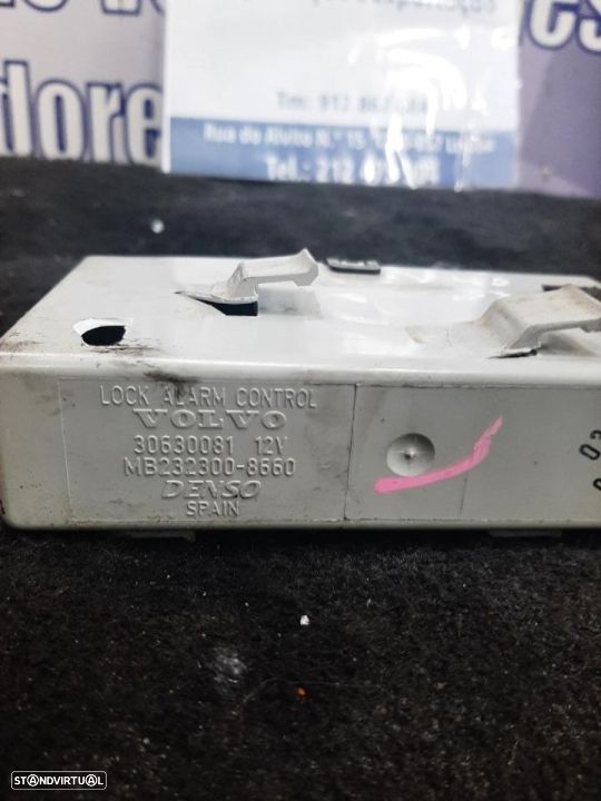 módulo fechamento central Volvo V40 2003 ref:  30630081 12v - 2