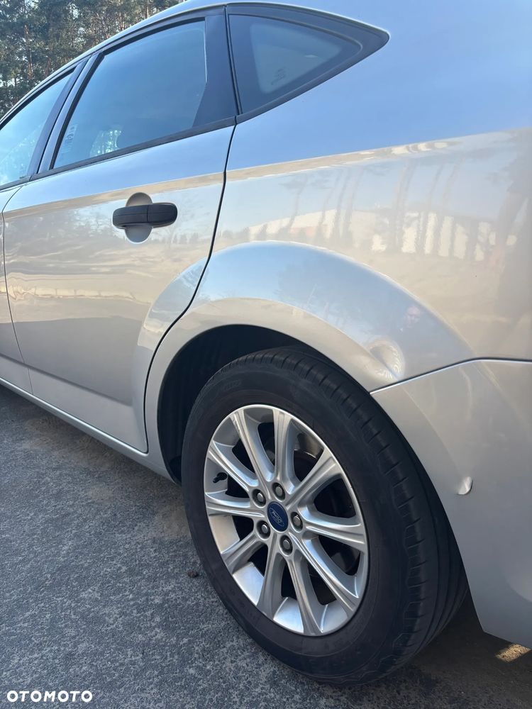 Ford Mondeo 1.6 Ambiente - 12