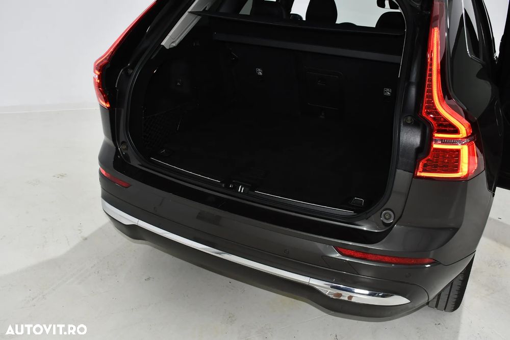 Volvo XC 60 T6 AWD Recharge Geartronic Inscription - 33