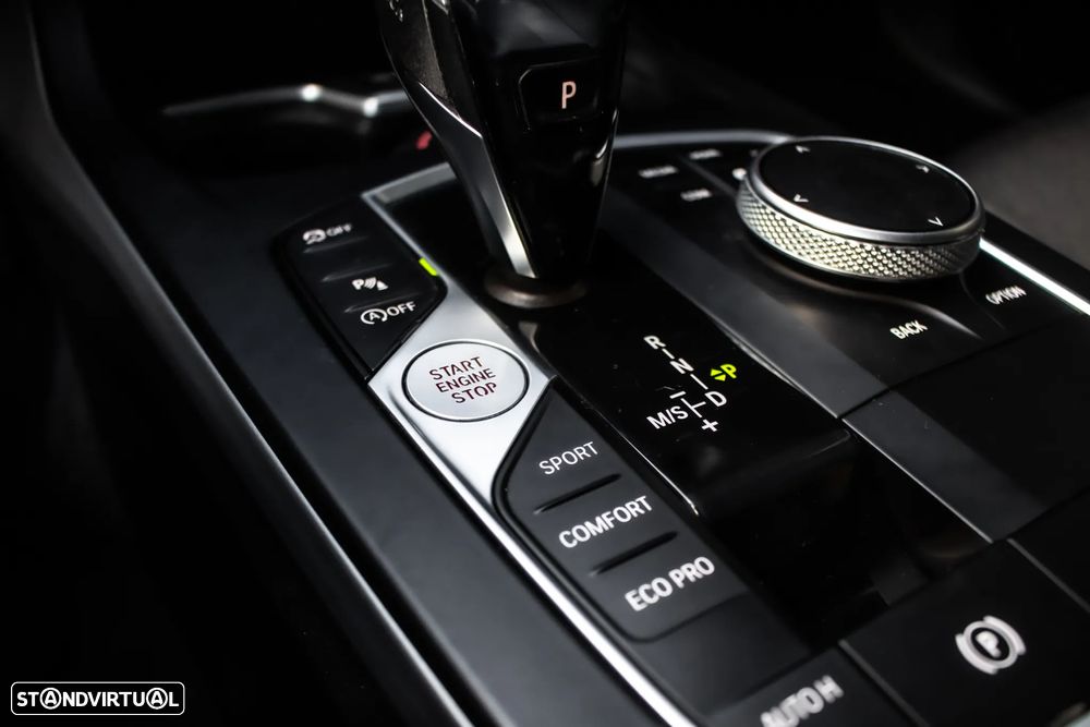 BMW 116 d Aut. Luxury Line - 22