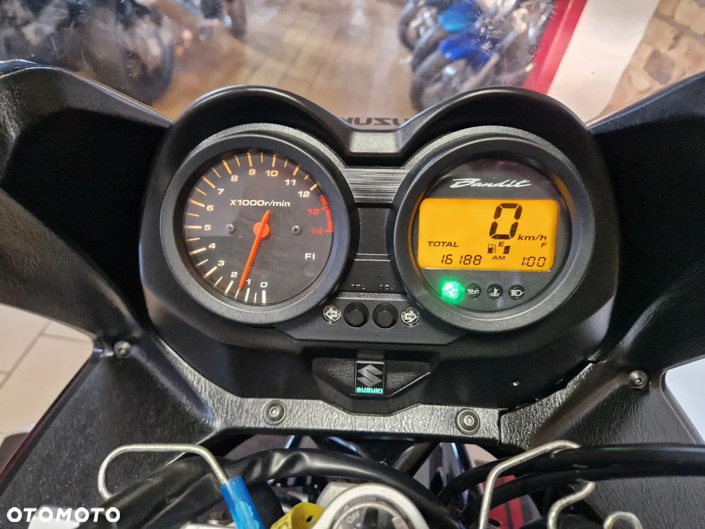 Suzuki Bandit - 4