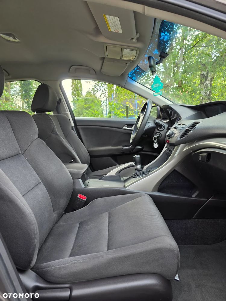Honda Accord 2.0 Elegance - 25