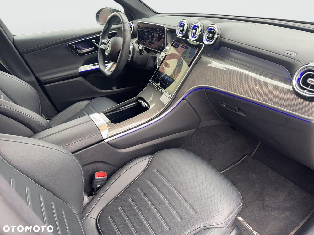 Mercedes-Benz GLC - 25