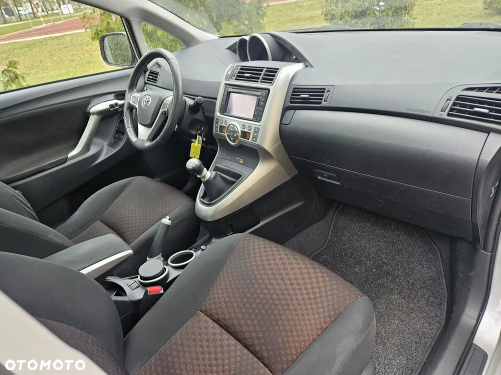 Toyota Verso 1.8 5-Sitzer Life - 13