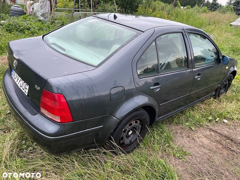 Volkswagen Bora 2.0 Basis - 4