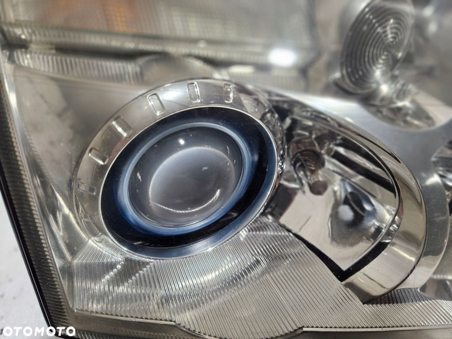 Opel Vectra C lampa prawa przód przednia bi-xenon skrętny 159872-00 - 2