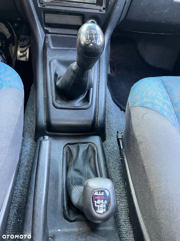 Mitsubishi Pajero Pinin 1.8 - 24