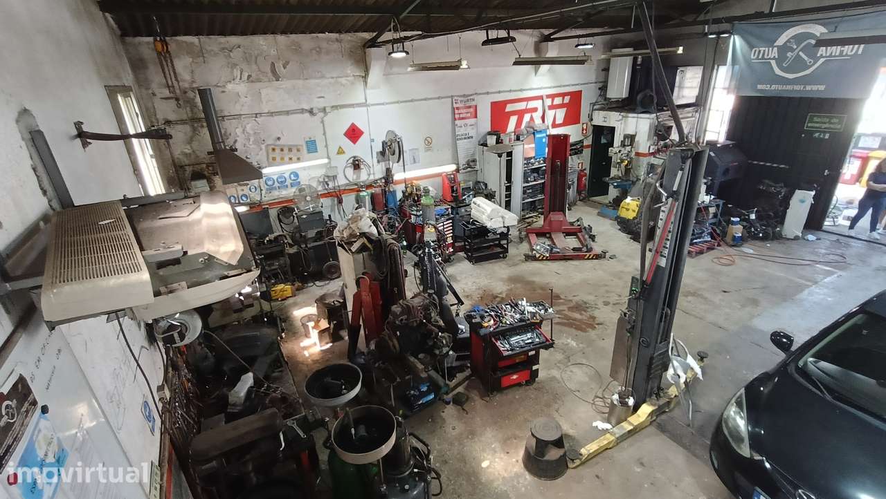 Armazém | Diversas utilidades, inserido em lote de 251 m2 - Grande imagem: 5/19