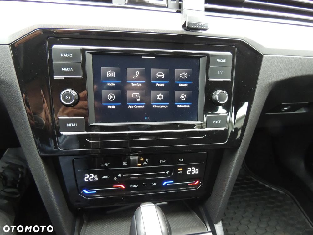 Volkswagen Passat 1.5 TSI EVO Business DSG - 30