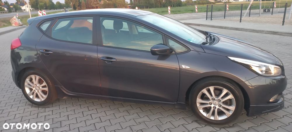 Kia Ceed 1.6 GDI S - 8