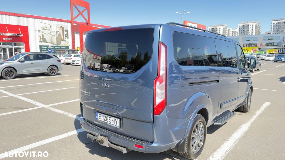 Ford Tourneo Custom Bus 320 2.0 EcoBlue 170 CP L2H1 Titanium X Aut. - 5