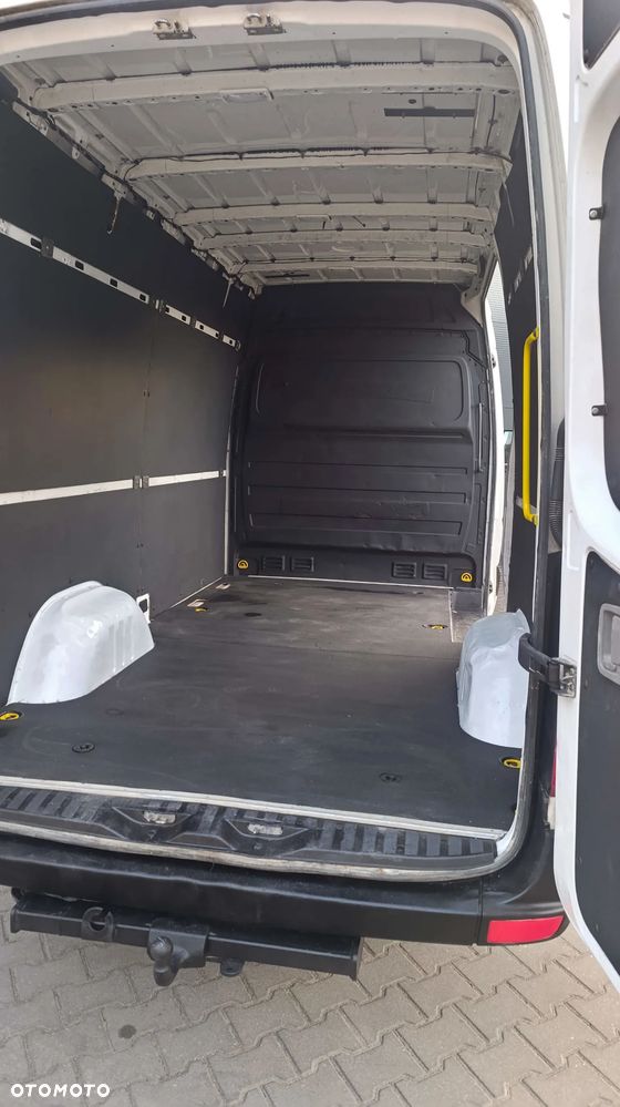 Volkswagen CRAFTER - 7