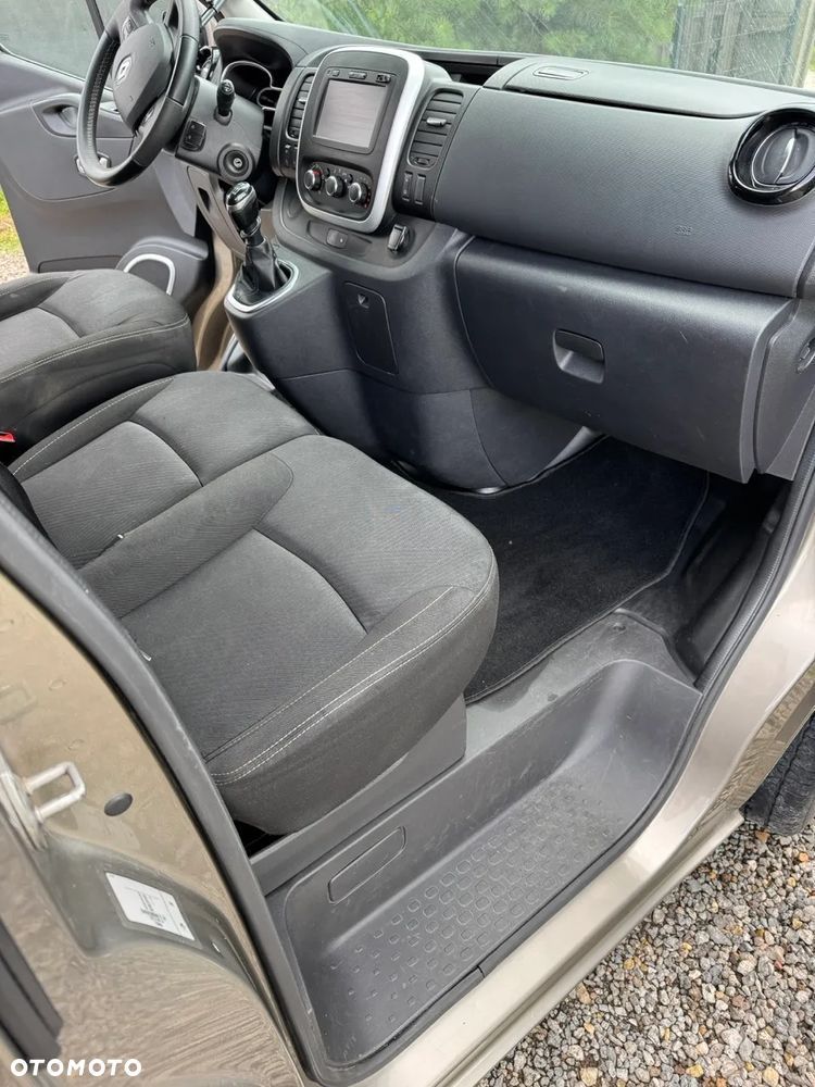 Renault Trafic 2.0 dCi - 25