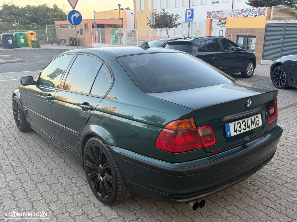 BMW 320 - 4