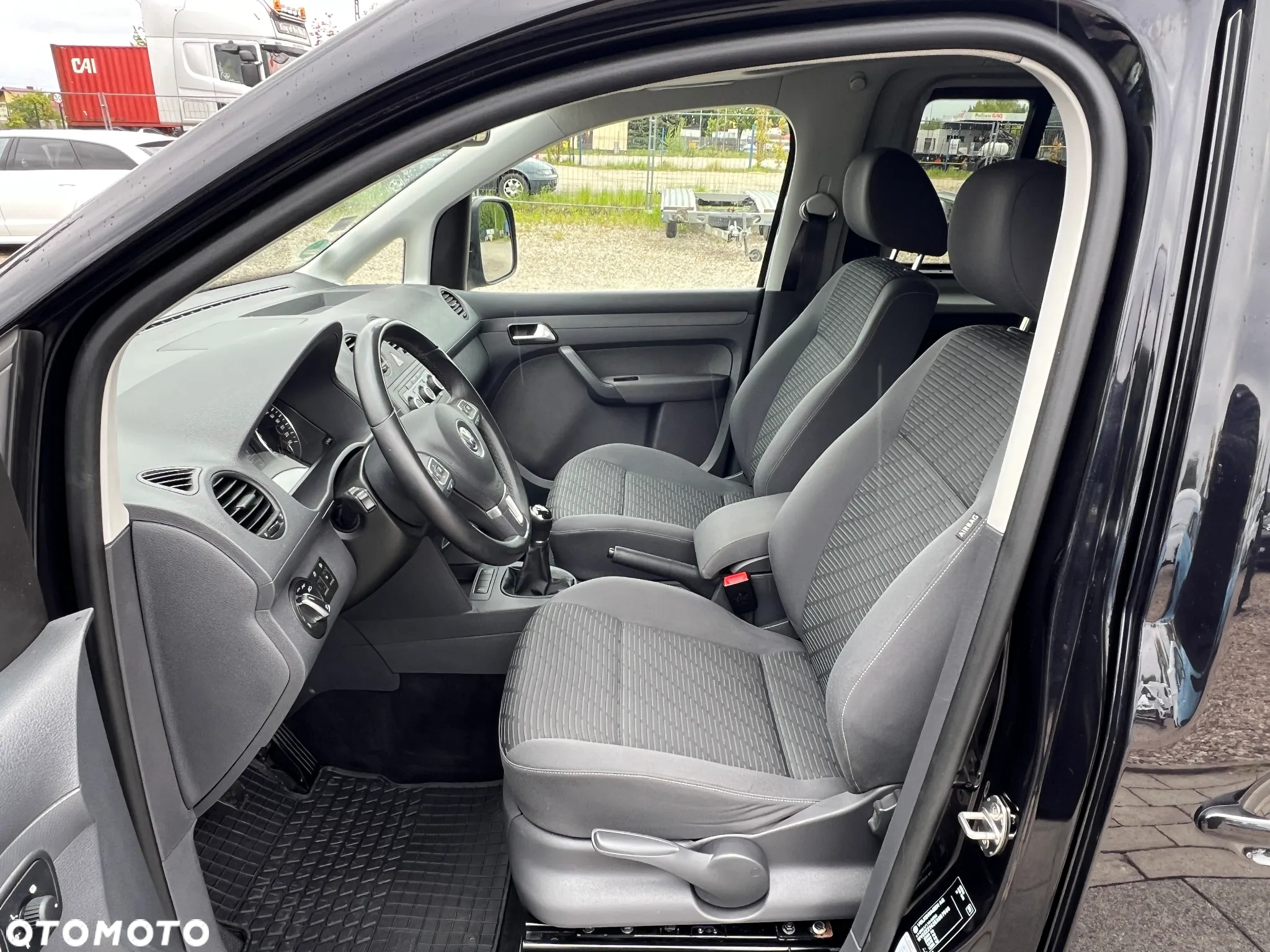 Volkswagen Caddy 1.6 TDI Comfortline BMT - 14