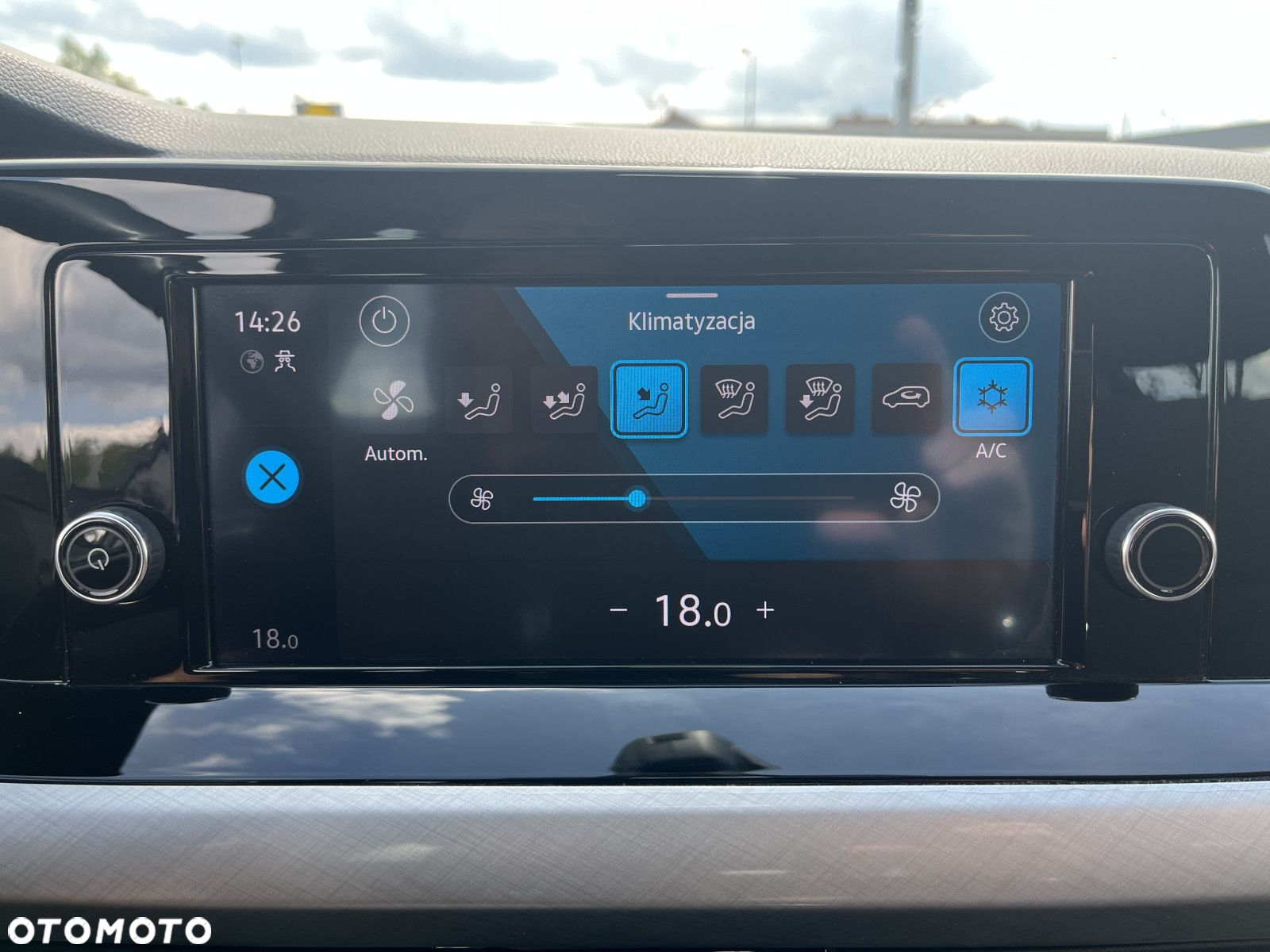 Volkswagen Golf VIII 2.0 TDI Life - 27