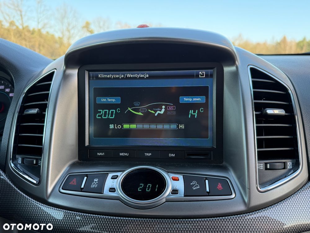 Chevrolet Captiva 2.2 D LTZ - 17