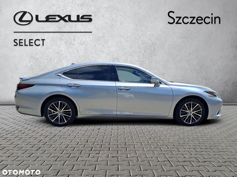 Lexus ES 300h Prestige - 6