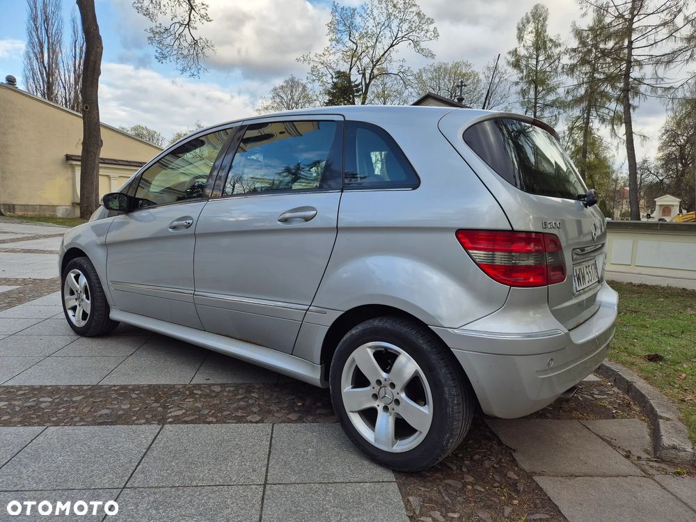 Mercedes-Benz Klasa B 200 CDI - 16