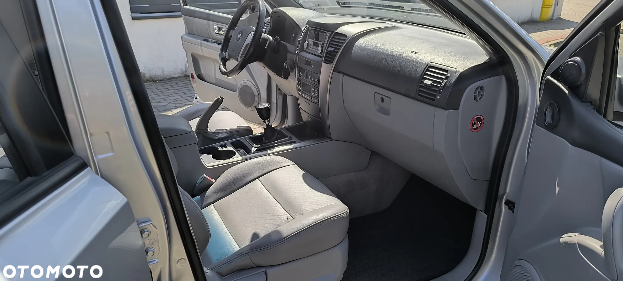 Kia Sorento 2.4 16V LX - 29