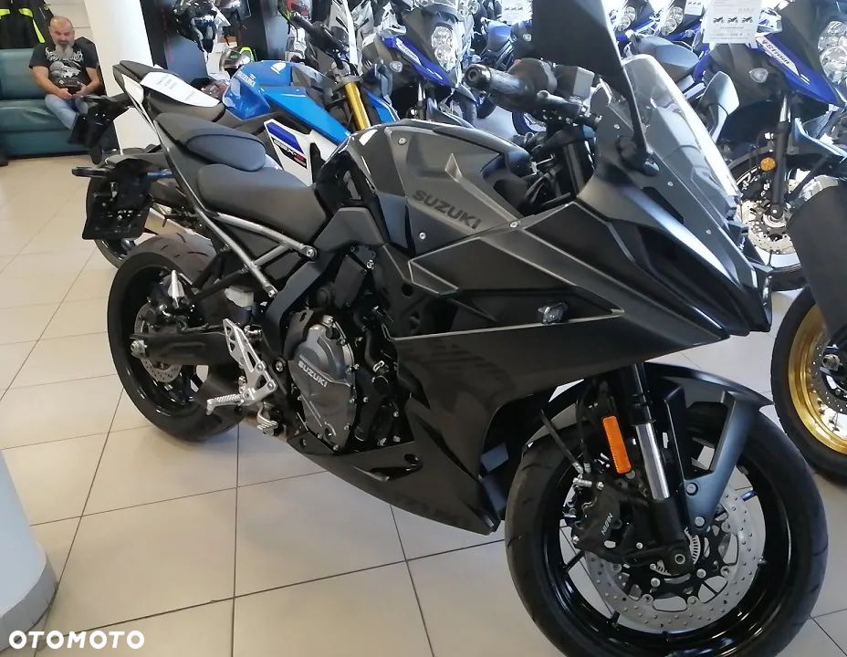 Suzuki GSX - 1