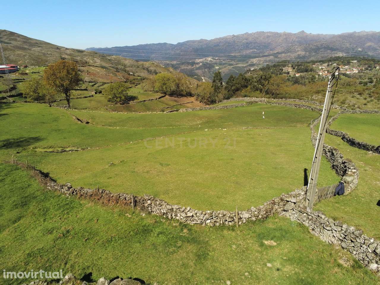 Quinta com água Nascente na Zona de Gerês - Grande imagem: 4/60