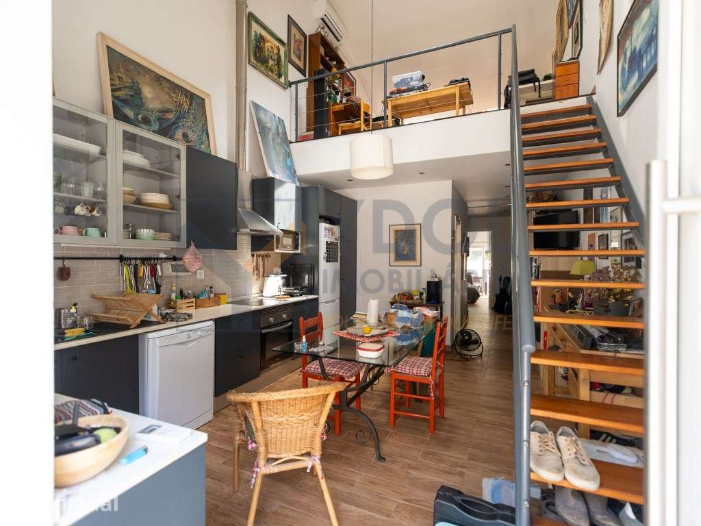 Moradia T1+1 Reabilitada com Jardim, junto à Frente Ribeirinha do B... - Grande imagem: 2/15