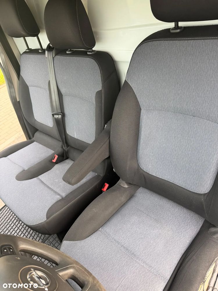 Opel VIVARO - 16